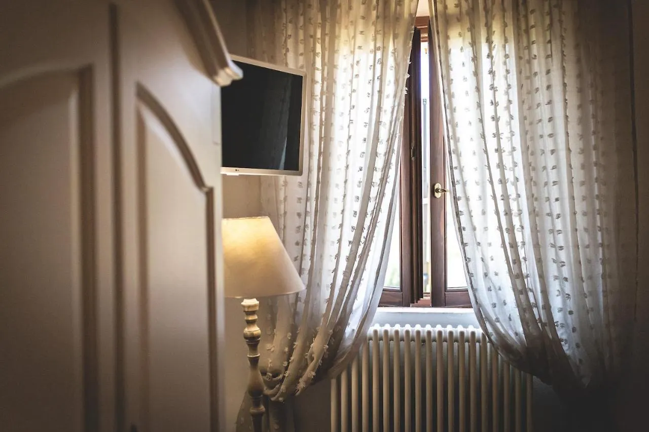 Bed and Breakfast Gatto Rosso Bolgheri Italien